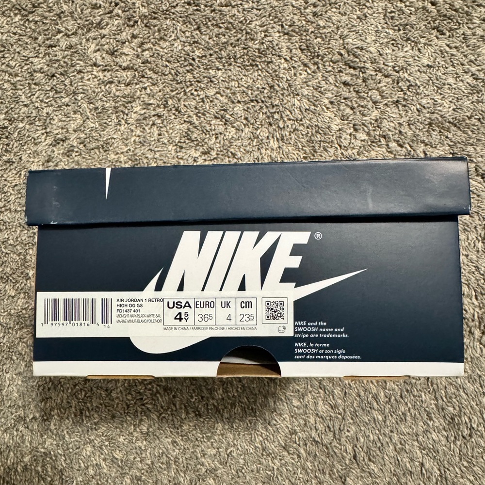 Nike Air Jordan 1 “Midnight Navy High”